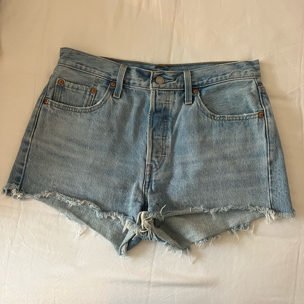 Levi Jean Shorts